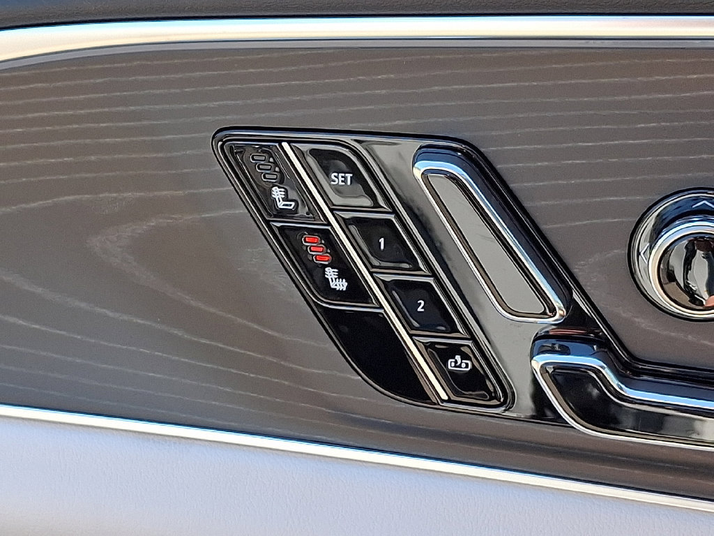 New 2026 Cadillac Lyriq Sport AWD/4WD image 15