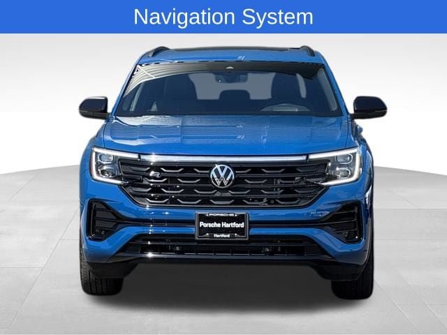 Used 2025 Volkswagen Atlas Cross Sport SEL R-Line AWD/4WD image 12