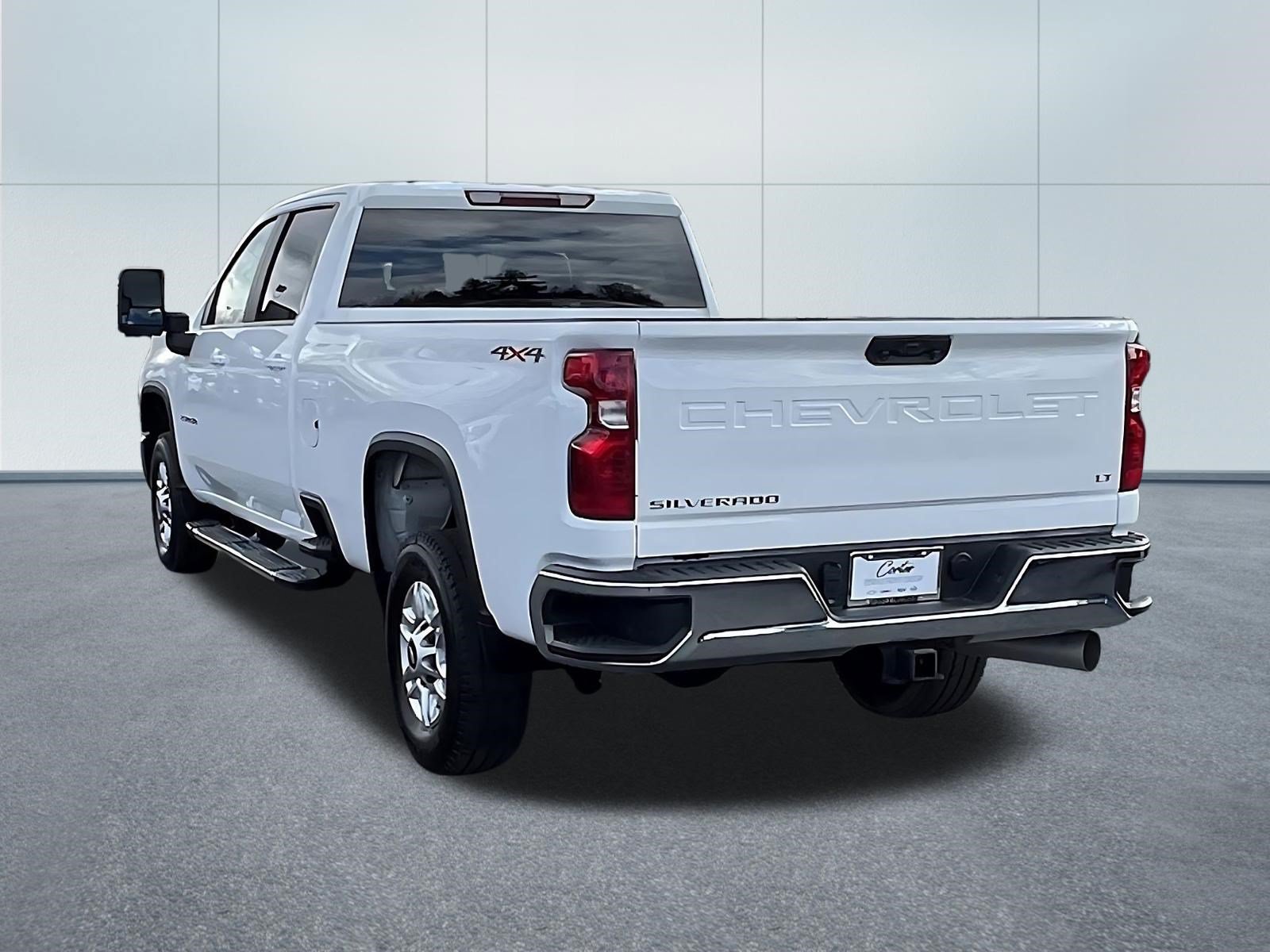 Used 2025 Chevrolet Silverado 2500 LT w/ Convenience Package AWD/4WD image 4