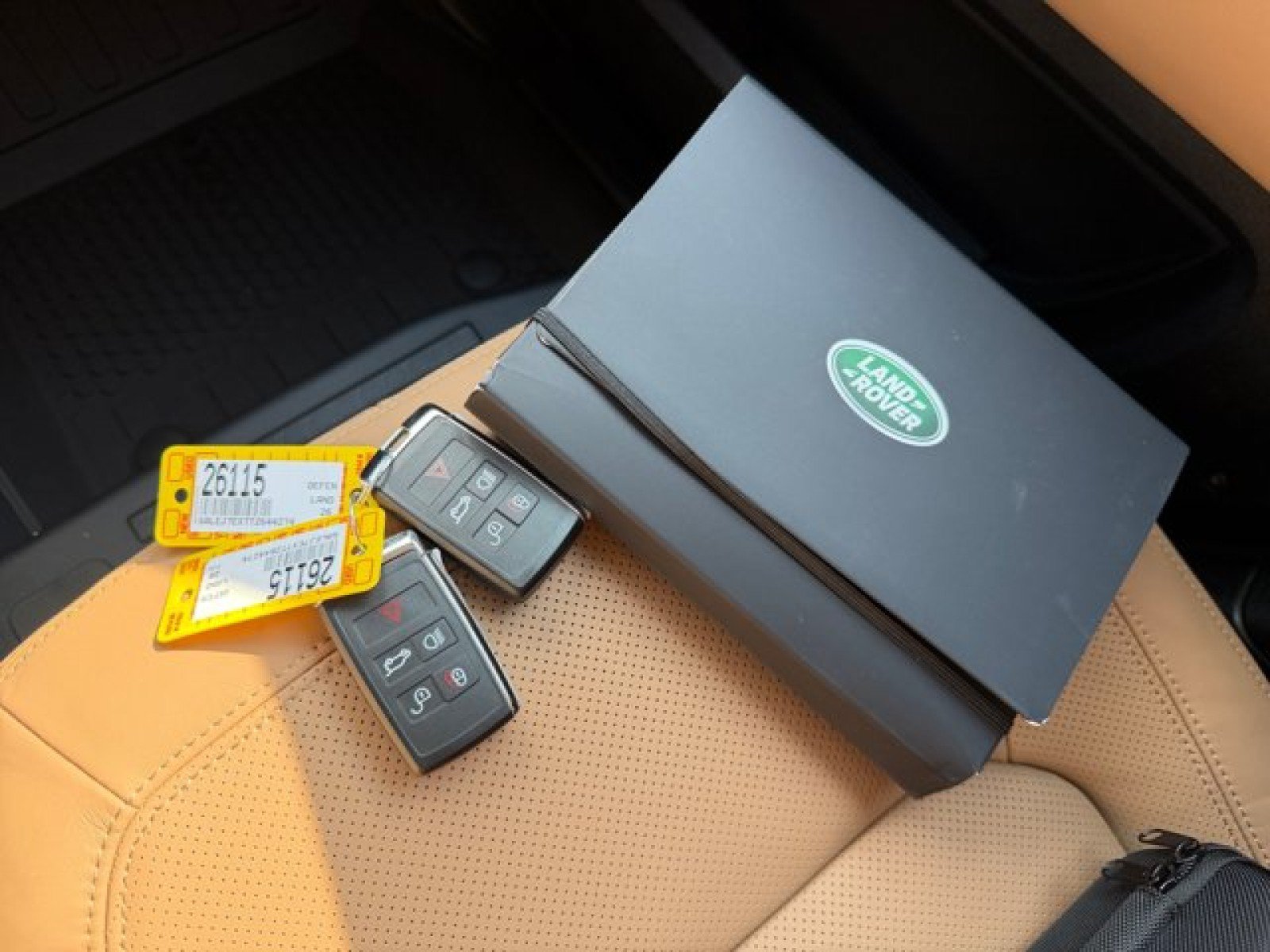 New 2026 Land Rover Defender 110 S AWD/4WD image 21