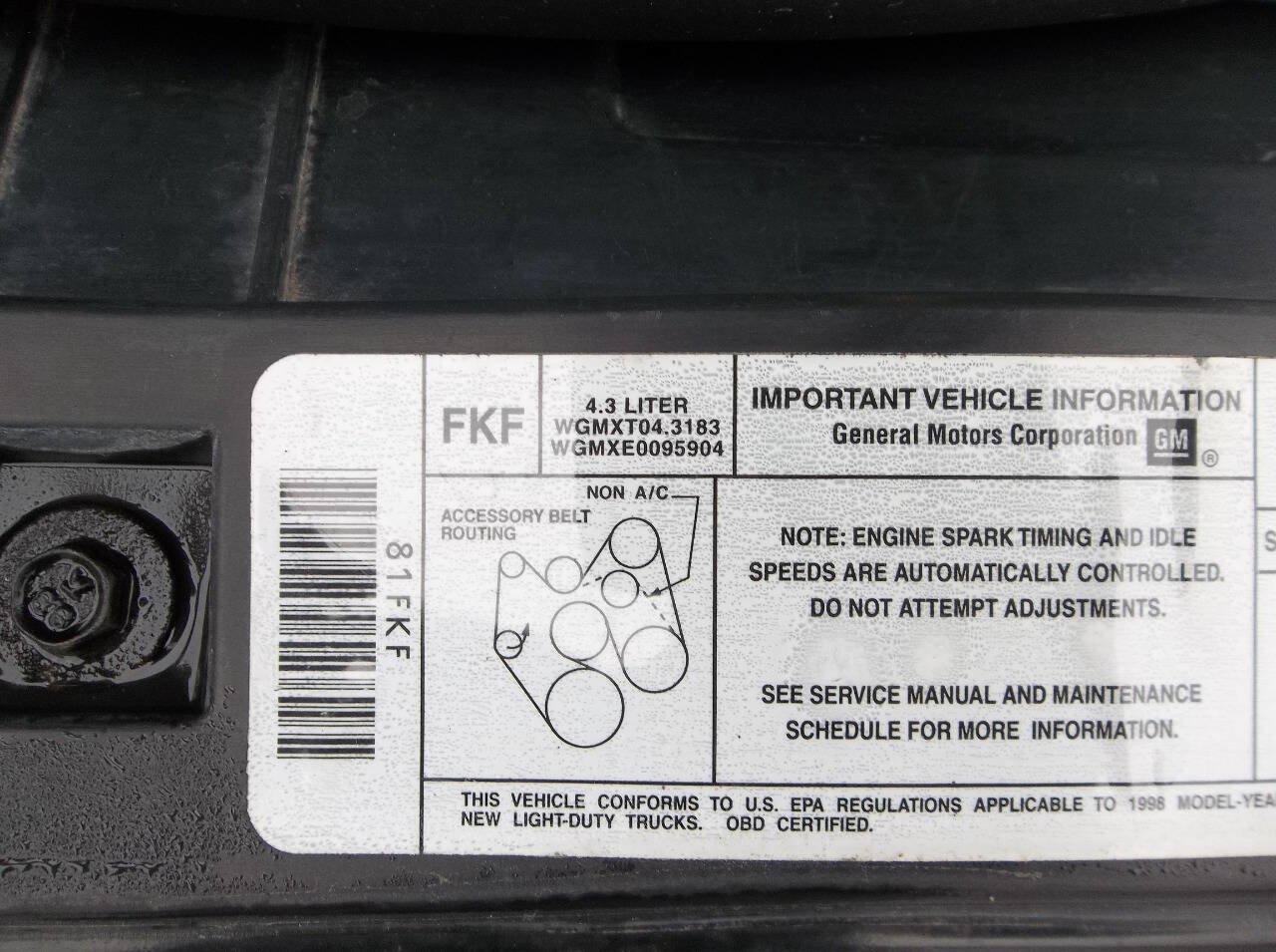 Used 1998 Chevrolet S10 Pickup LS w/ Preferred Equipment Group RWD image 15