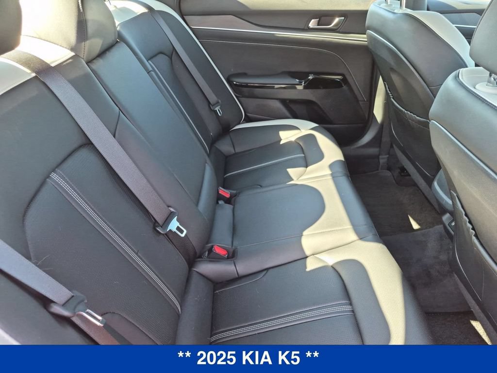 Used 2025 Kia K5 GT-Line w/ GT-Line Premium Package FWD image 32