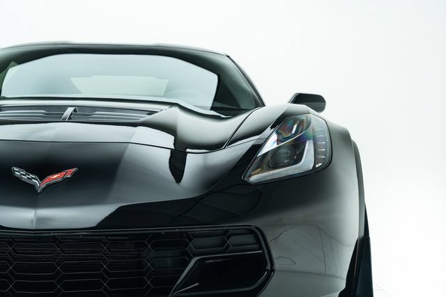 Used 2015 Chevrolet Corvette Z06 w/ 3LZ Preferred Equipment Group RWD image 7