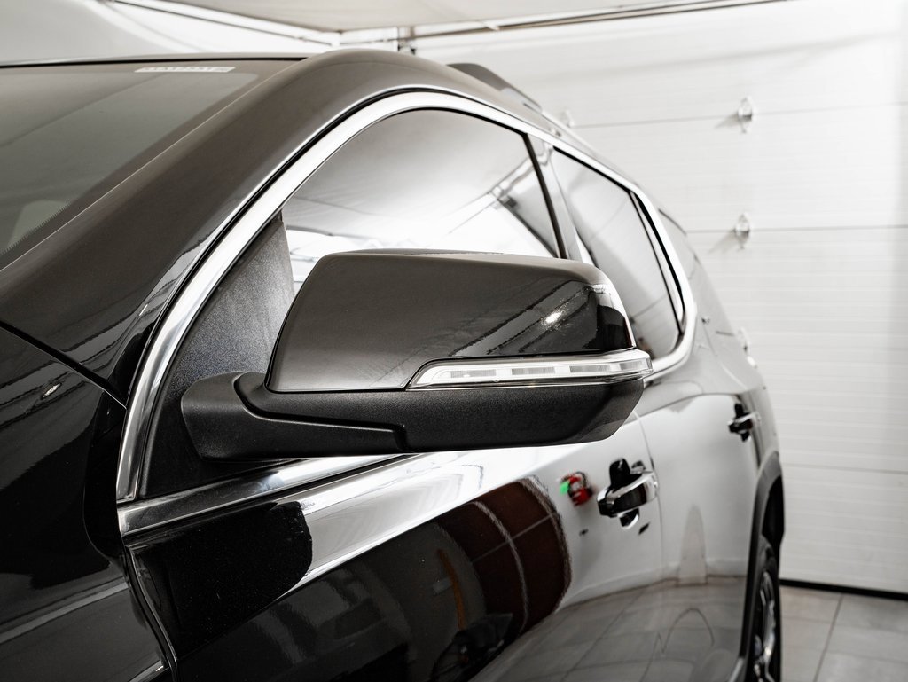 Used 2021 GMC Acadia SLT w/ Preferred Package image 17