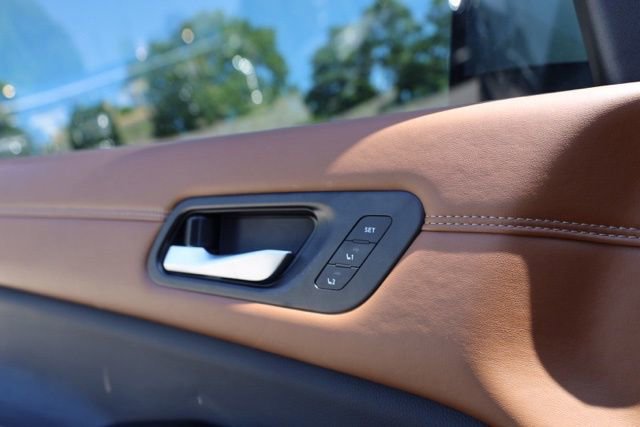 Used 2023 Nissan Pathfinder Platinum image 23