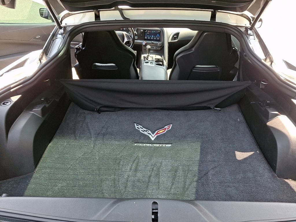 Used 2018 Chevrolet Corvette Stingray Coupe RWD image 32