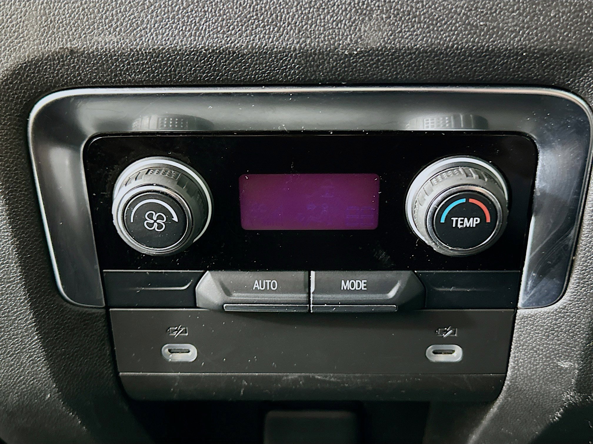 Used 2024 Chevrolet Tahoe LT image 26