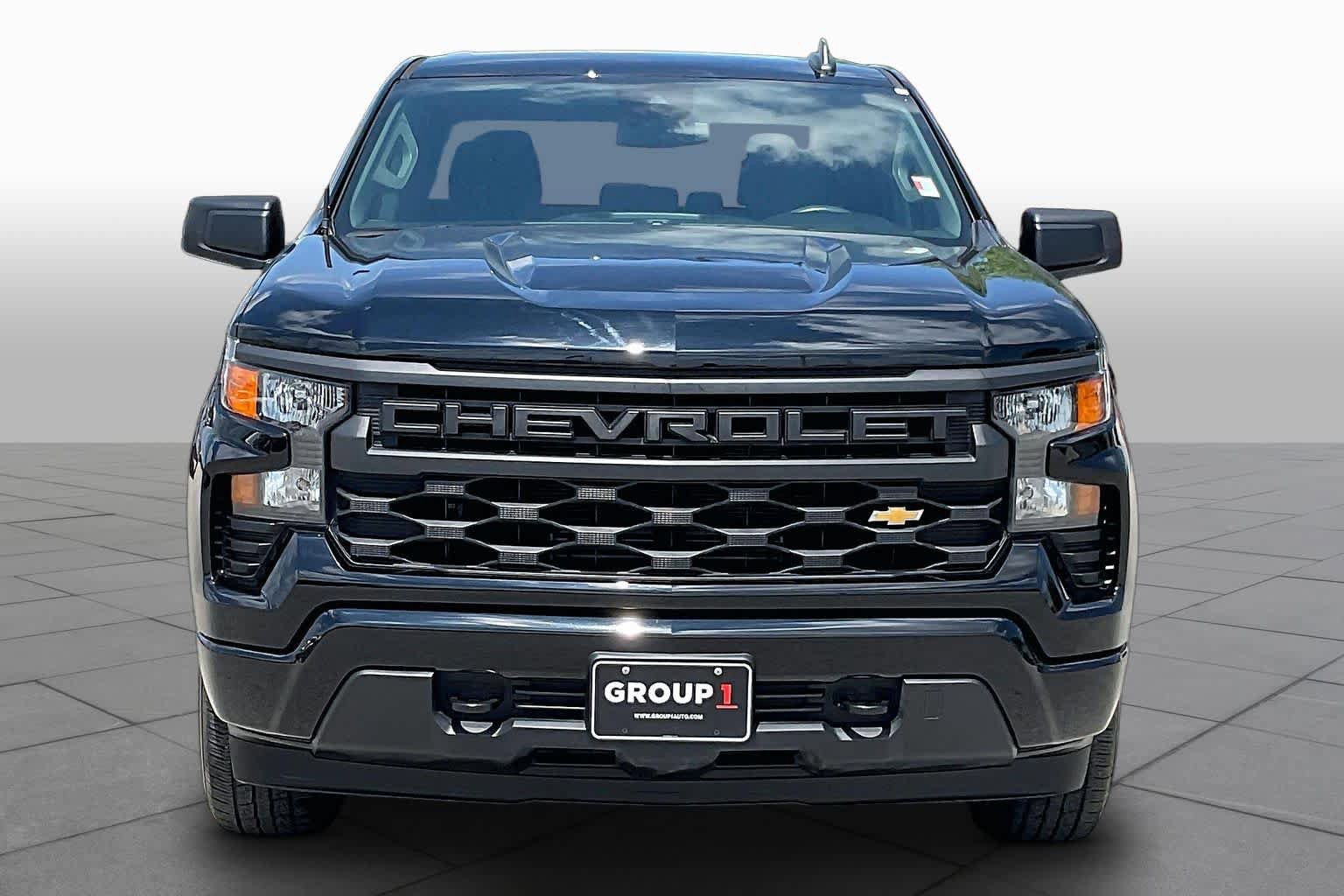 Used 2024 Chevrolet Silverado 1500 Custom RWD image 4