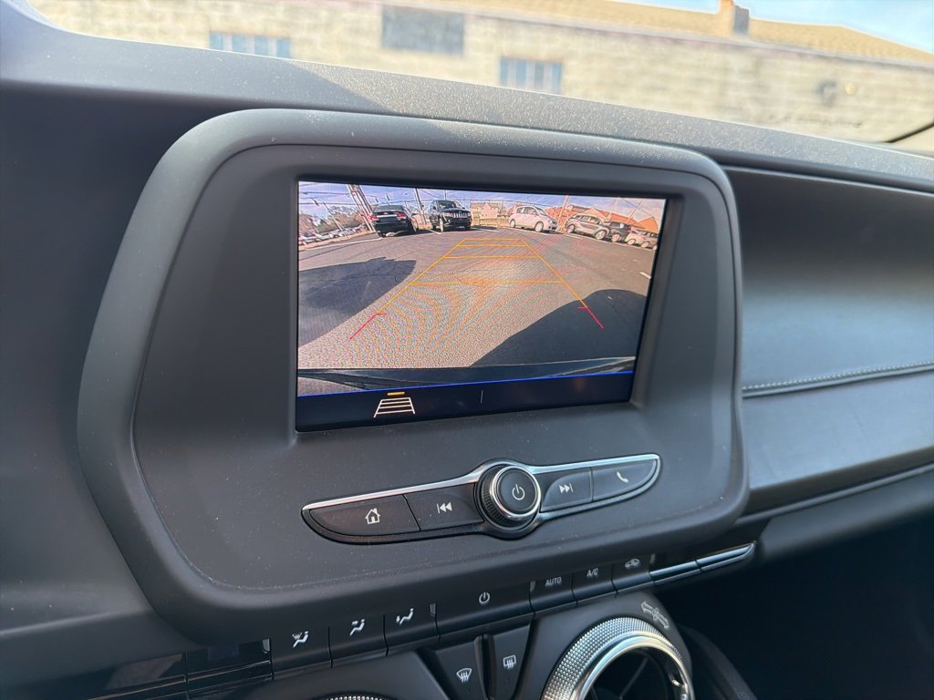 Used 2020 Chevrolet Camaro LT image 22