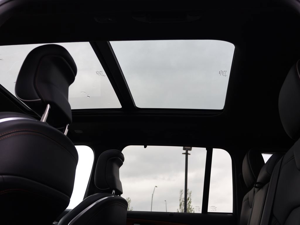 Used 2022 Jeep Grand Cherokee Summit image 15