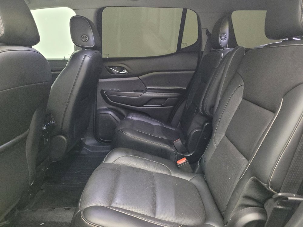 Used 2019 GMC Acadia SLT w/ Black Edition image 18