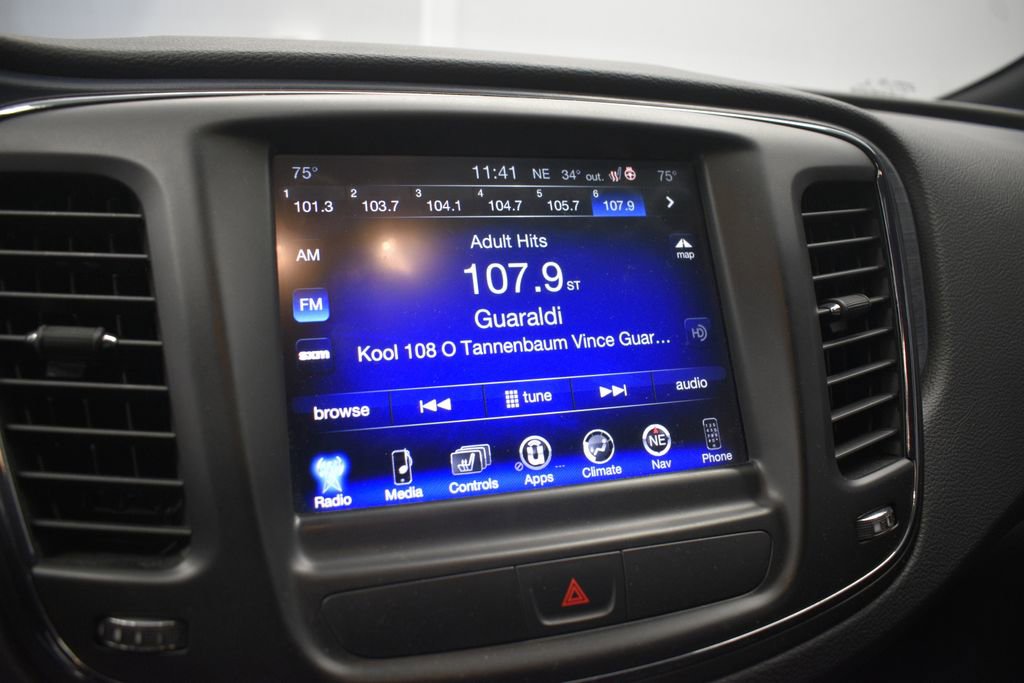 Used 2015 Chrysler 200 S w/ Navigation & Sound Group I image 39