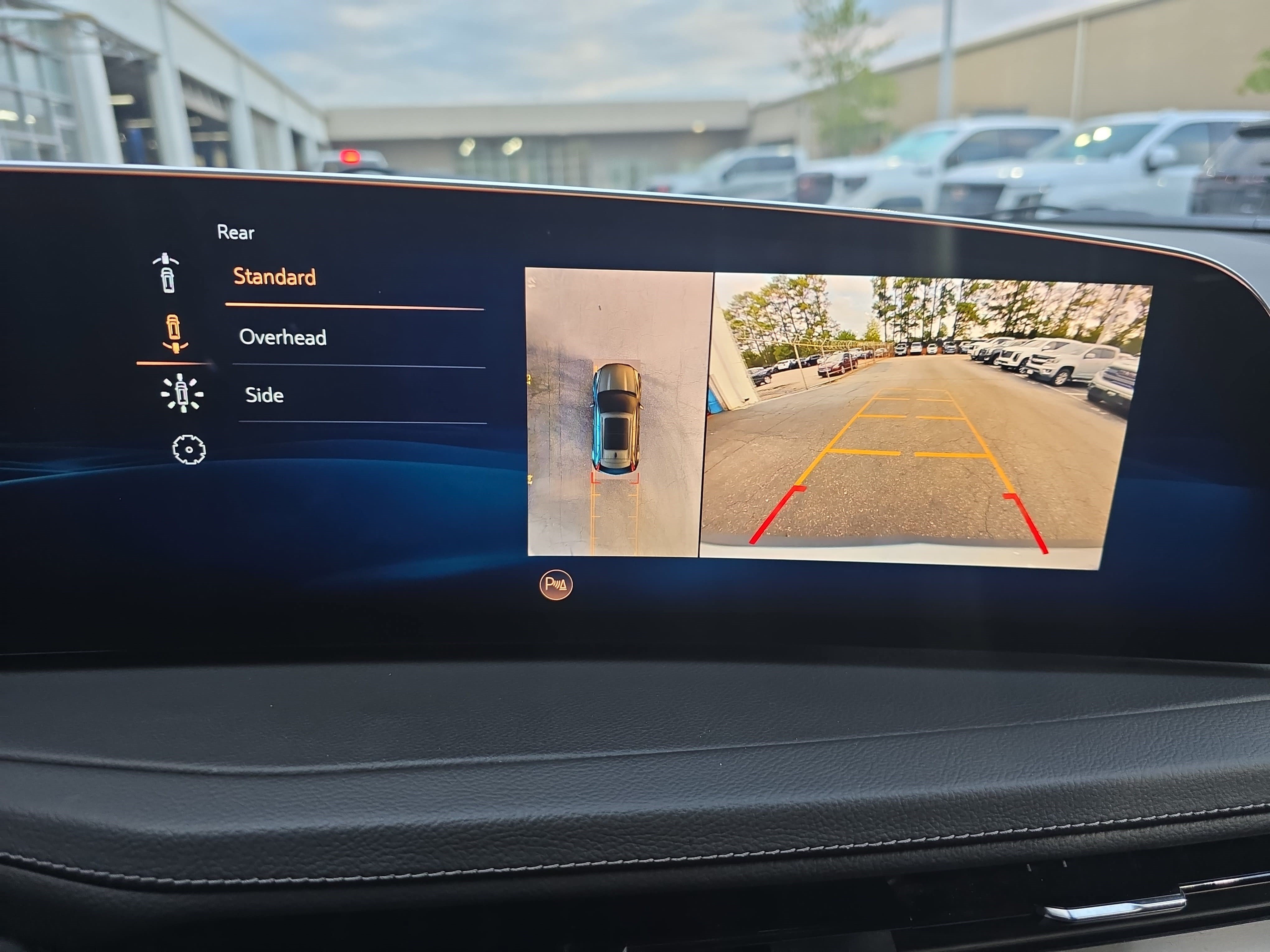 Used 2025 Cadillac XT4 Premium Luxury FWD image 24