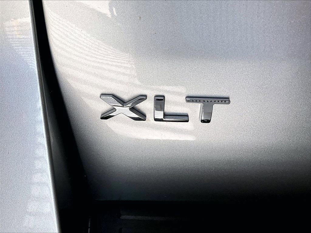 Used 2024 Ford Expedition XLT AWD/4WD image 30