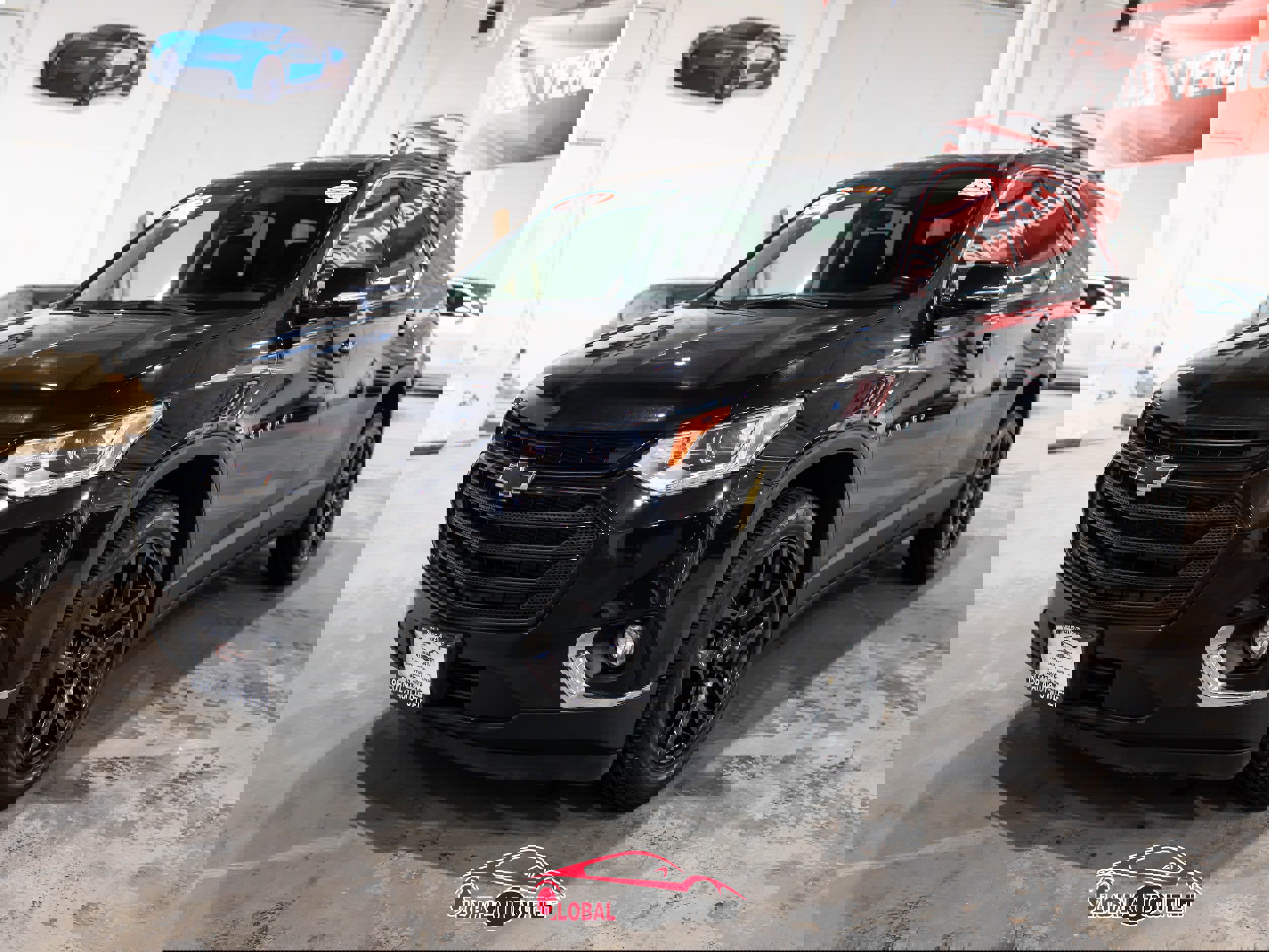 Used 2020 Chevrolet Traverse LT w/ Driver Confidence II Package image 3