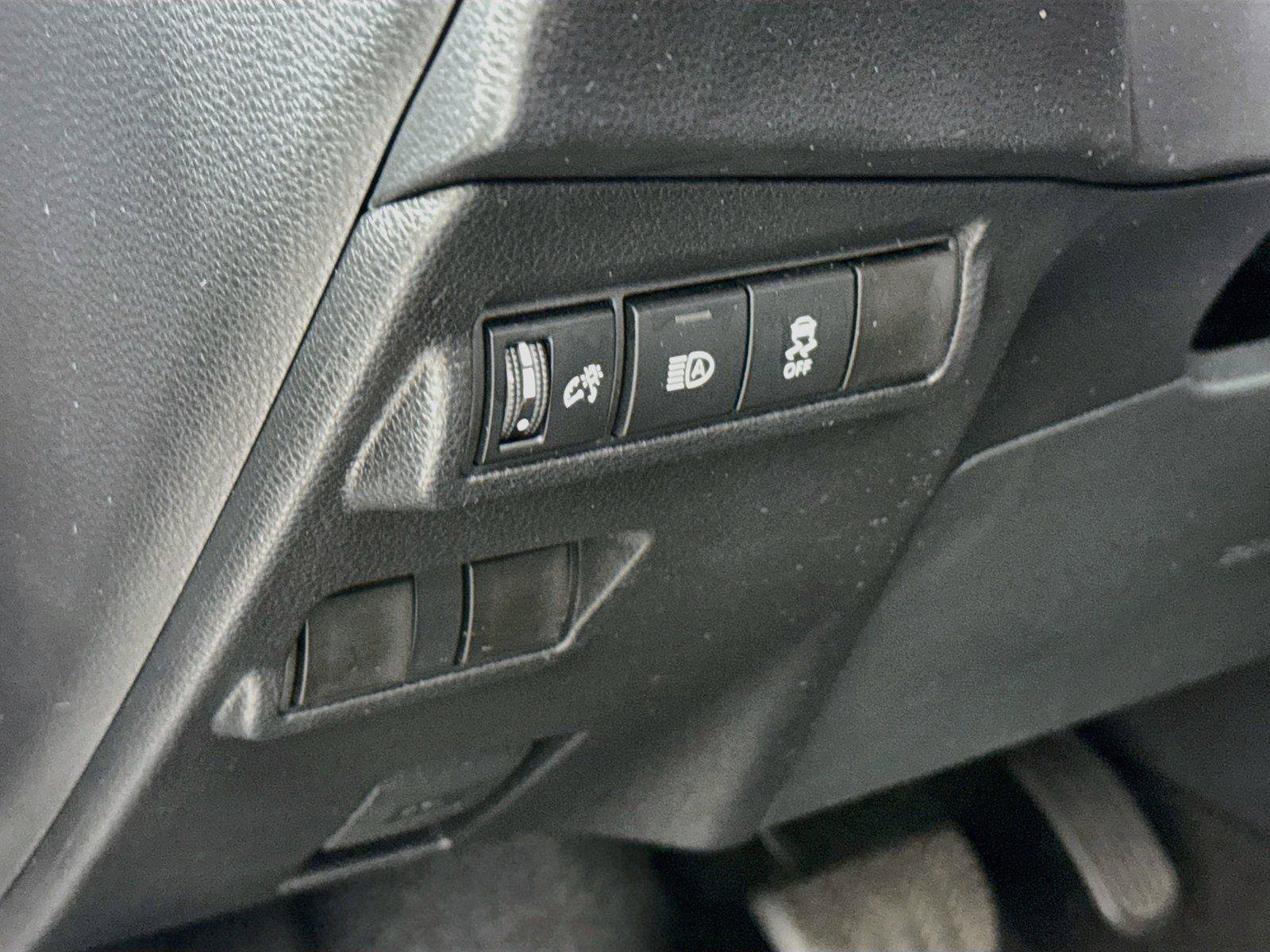 Certified 2026 Toyota Corolla Cross XLE FWD image 16