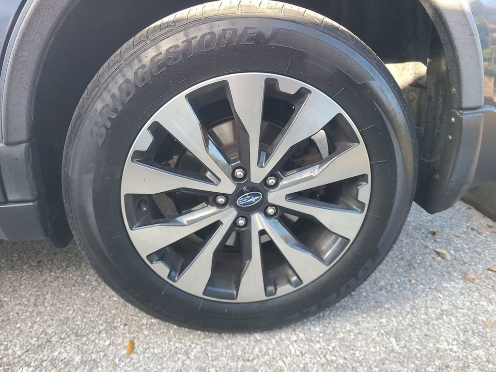 Used 2016 Subaru Outback 3.6R Limited image 9