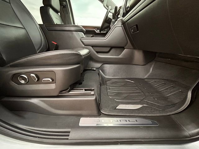 Used 2024 GMC Sierra 3500 Denali w/ Denali Reserve Package image 46