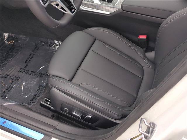 New 2026 BMW 330i Sedan w/ M Sport Package RWD image 4