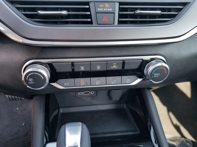 New 2025 Nissan Altima 2.5 SR image 13