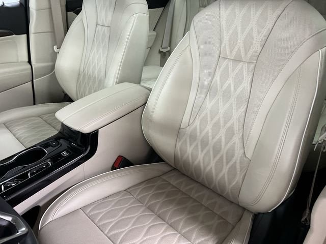 Certified 2022 Buick Envision Avenir w/ Technology Package II image 20