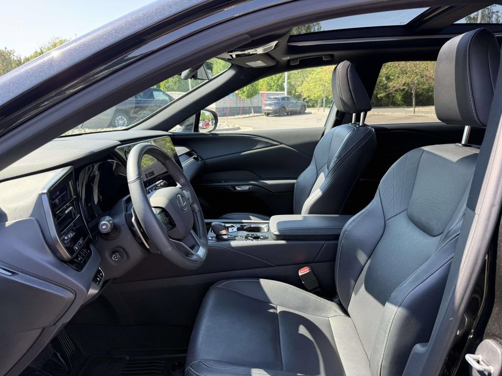 Used 2023 Lexus RX 350 Premium Plus w/ Accessory Package (Z1) AWD/4WD image 14