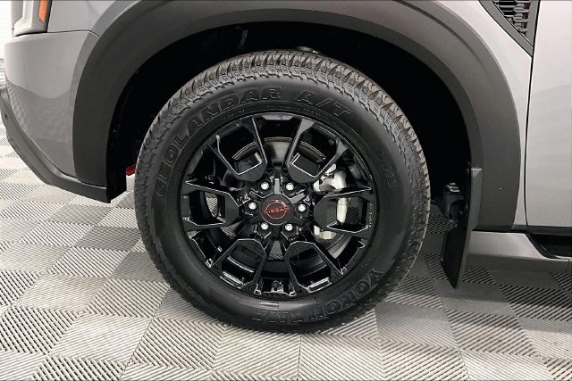 Used 2025 Nissan Armada PRO-4X AWD/4WD image 10