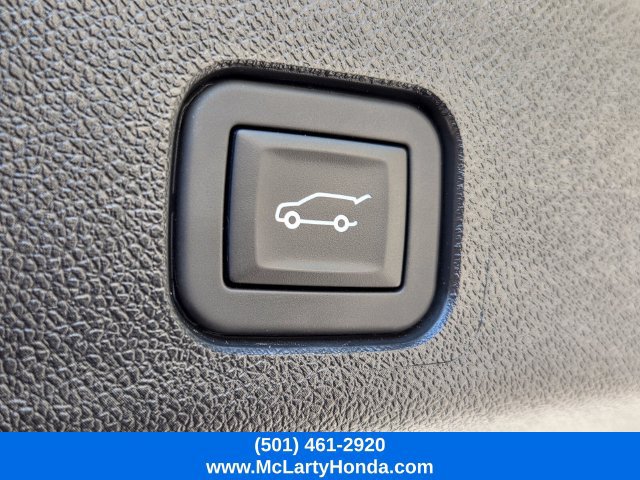 Used 2025 Buick Enclave Preferred FWD image 17