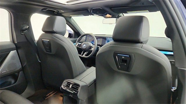 Used 2025 BMW i5 eDrive40i w/ M Sport Package image 27