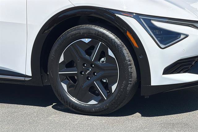 New 2026 Kia EV6 Wind RWD image 33