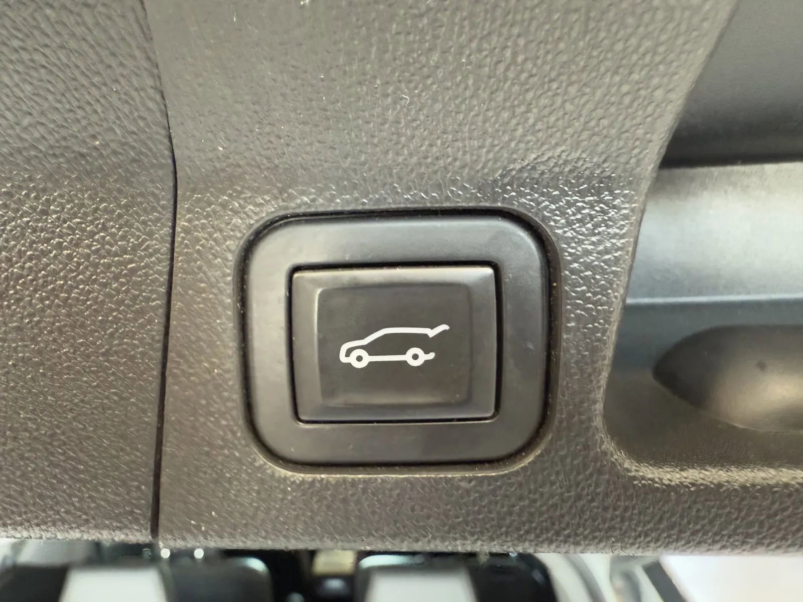 Used 2019 GMC Acadia SLT w/ Black Edition AWD/4WD image 21