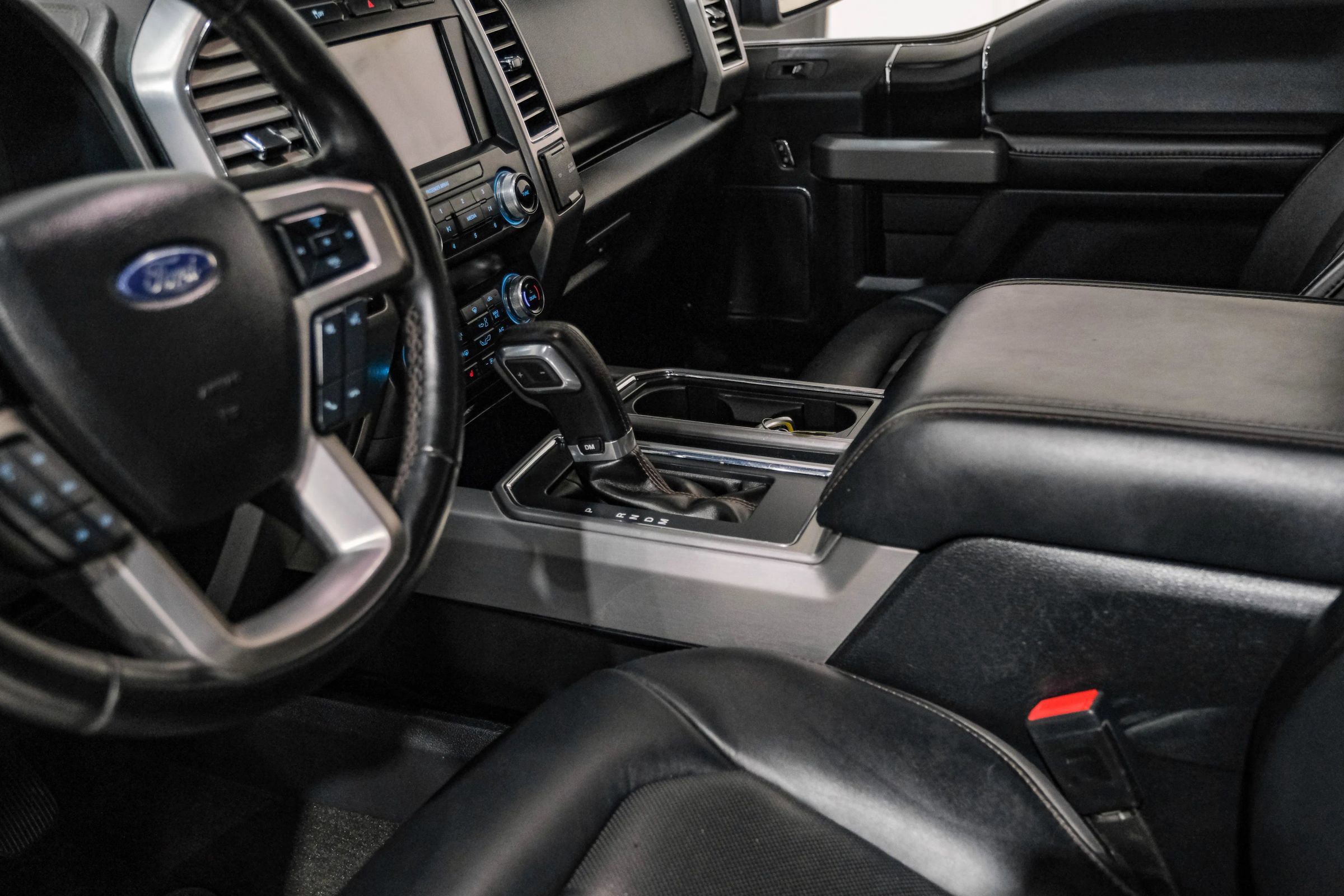 Used 2020 Ford F150 Platinum image 30