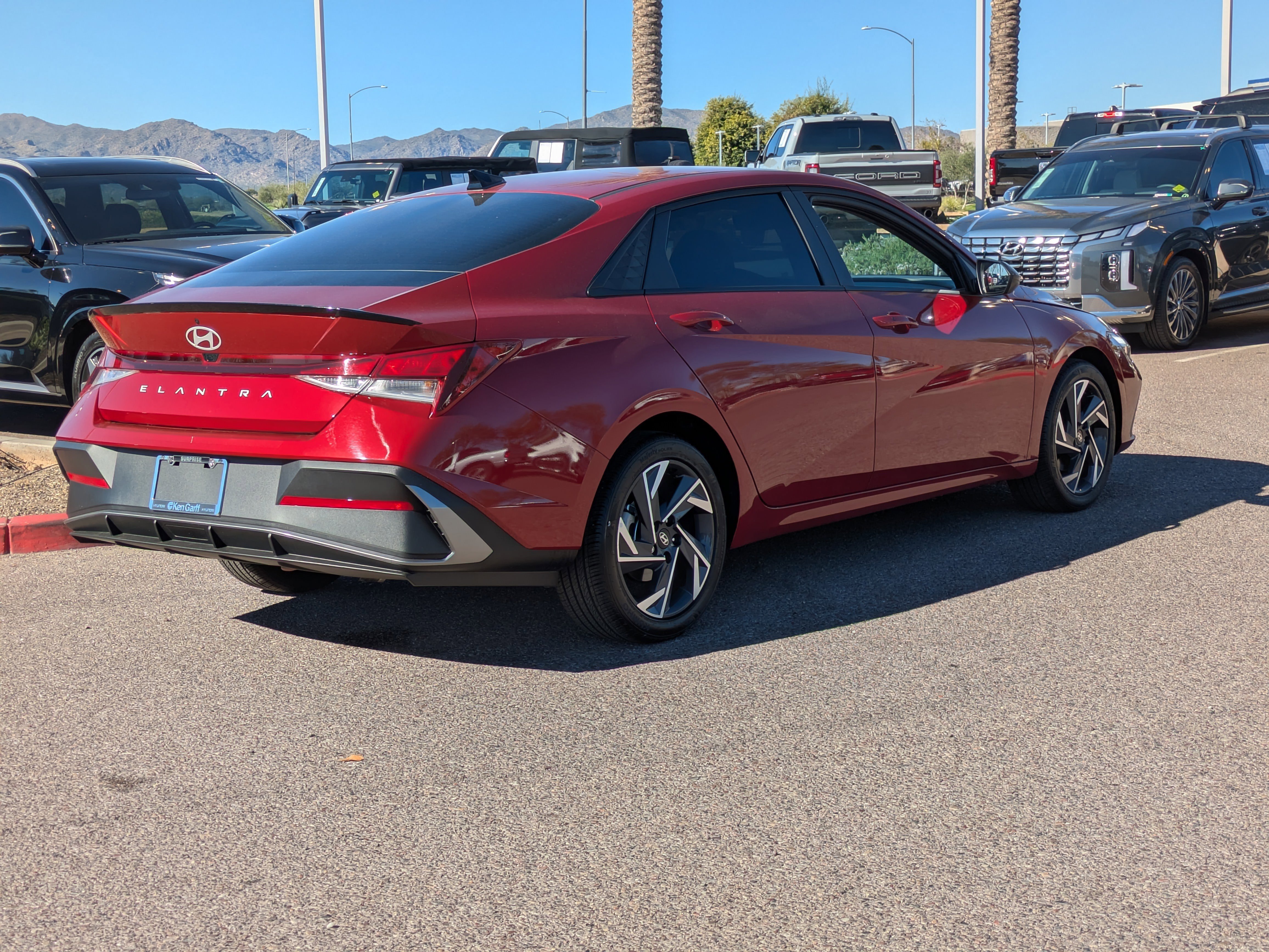 Certified 2025 Hyundai Elantra Sport video 3