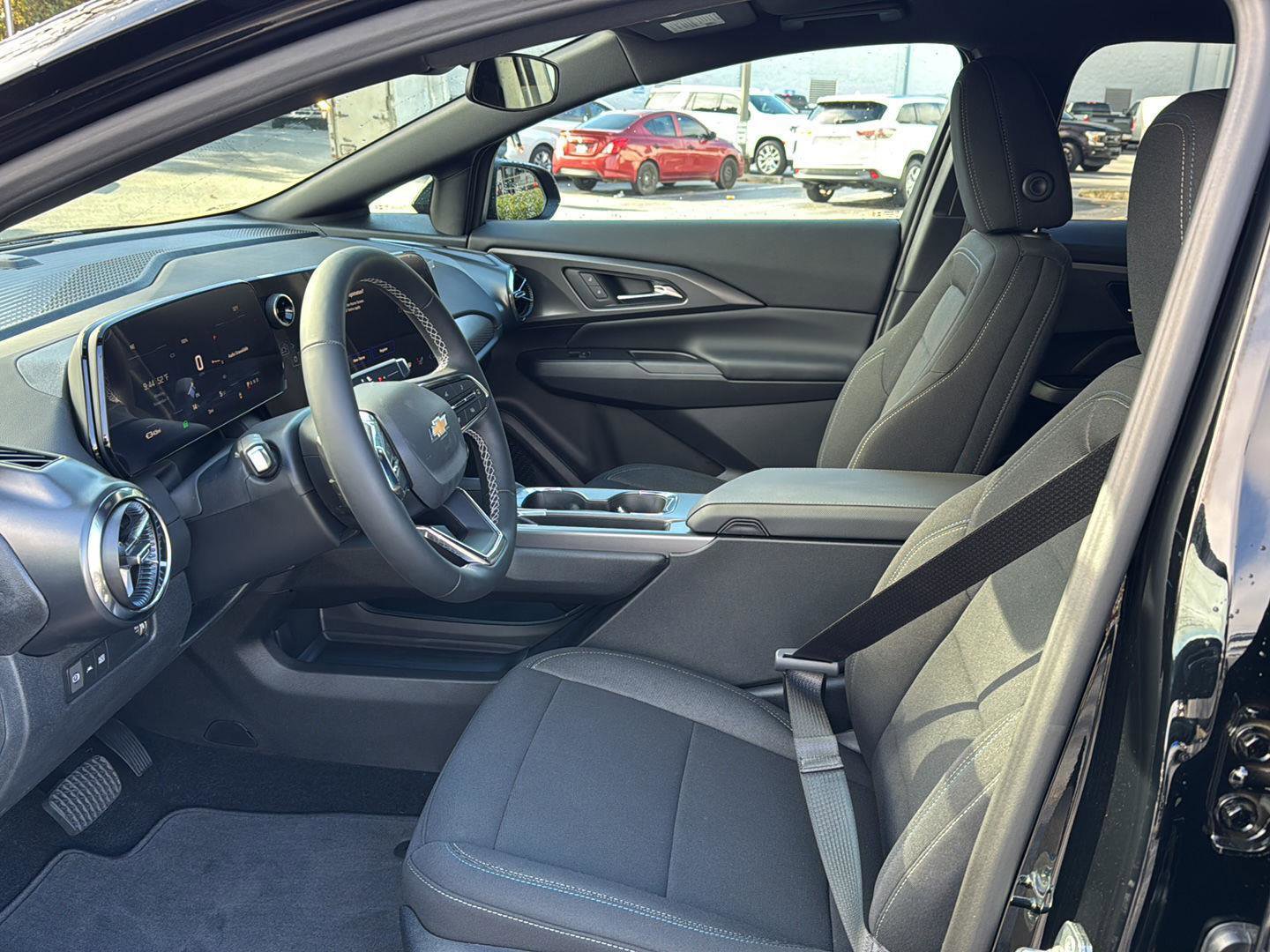 New 2026 Chevrolet Equinox EV LT w/ Comfort Package image 9