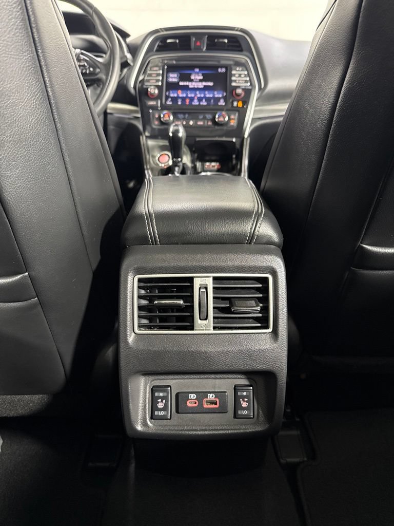 Used 2023 Nissan Maxima SL FWD image 24