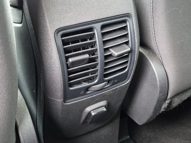 Used 2019 Ford Escape SE FWD image 13