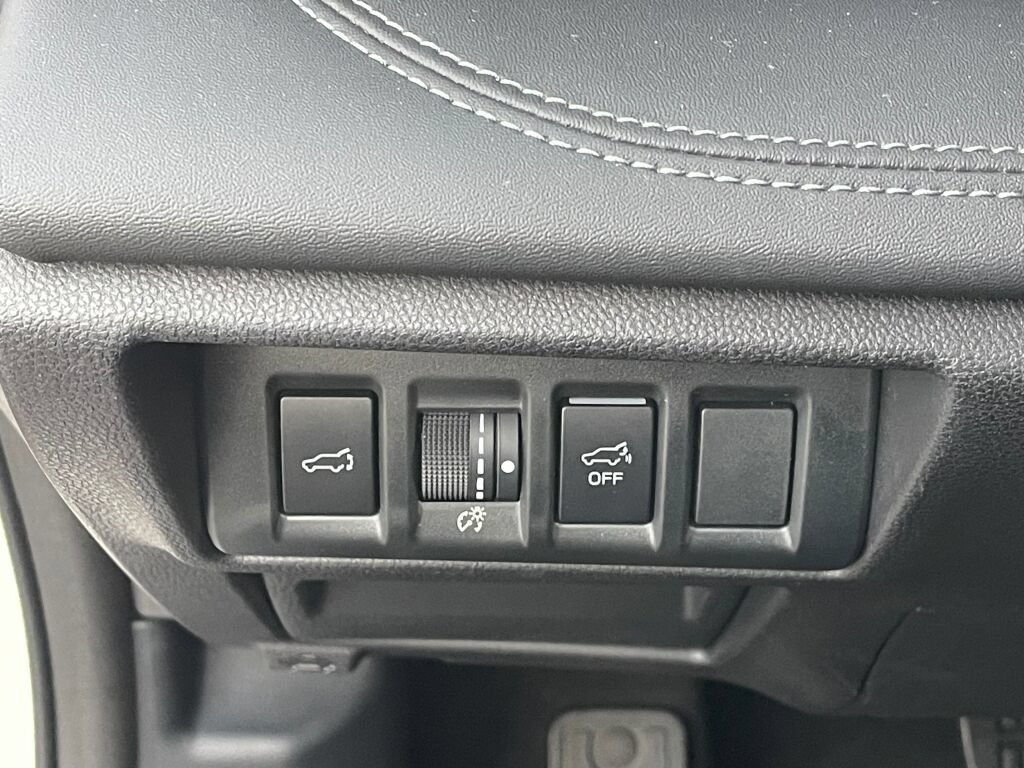 Used 2024 Subaru Outback Limited AWD/4WD image 19