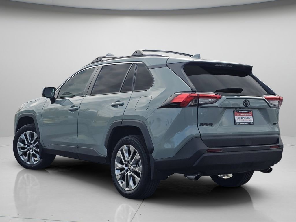 Used 2023 Toyota RAV4 XLE Premium image 22