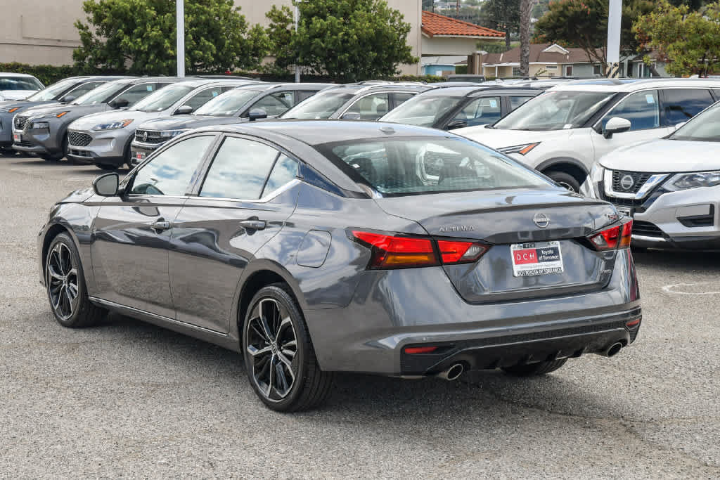 Used 2025 Nissan Altima 2.5 SR AWD/4WD image 8