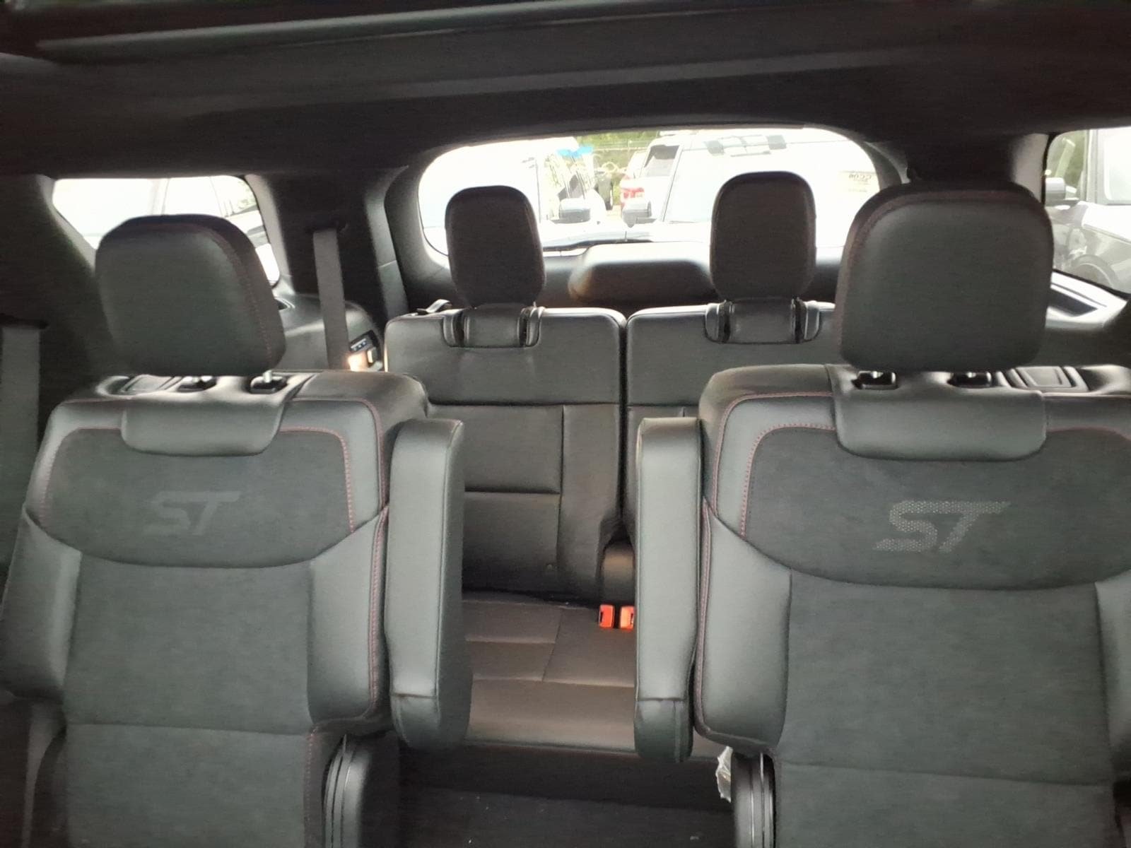 New 2026 Ford Explorer ST w/ Sun And Sound Package AWD/4WD image 10