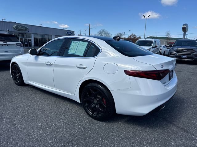Used 2019 Alfa Romeo Giulia AWD image 3