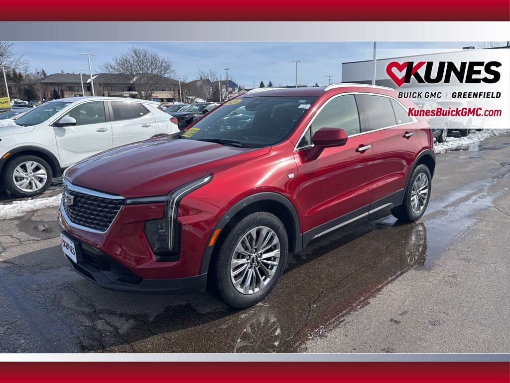 Used 2024 Cadillac XT4 Premium Luxury image 8