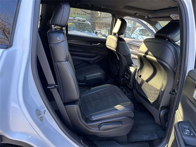 Certified 2024 Jeep Grand Cherokee L Altitude image 23