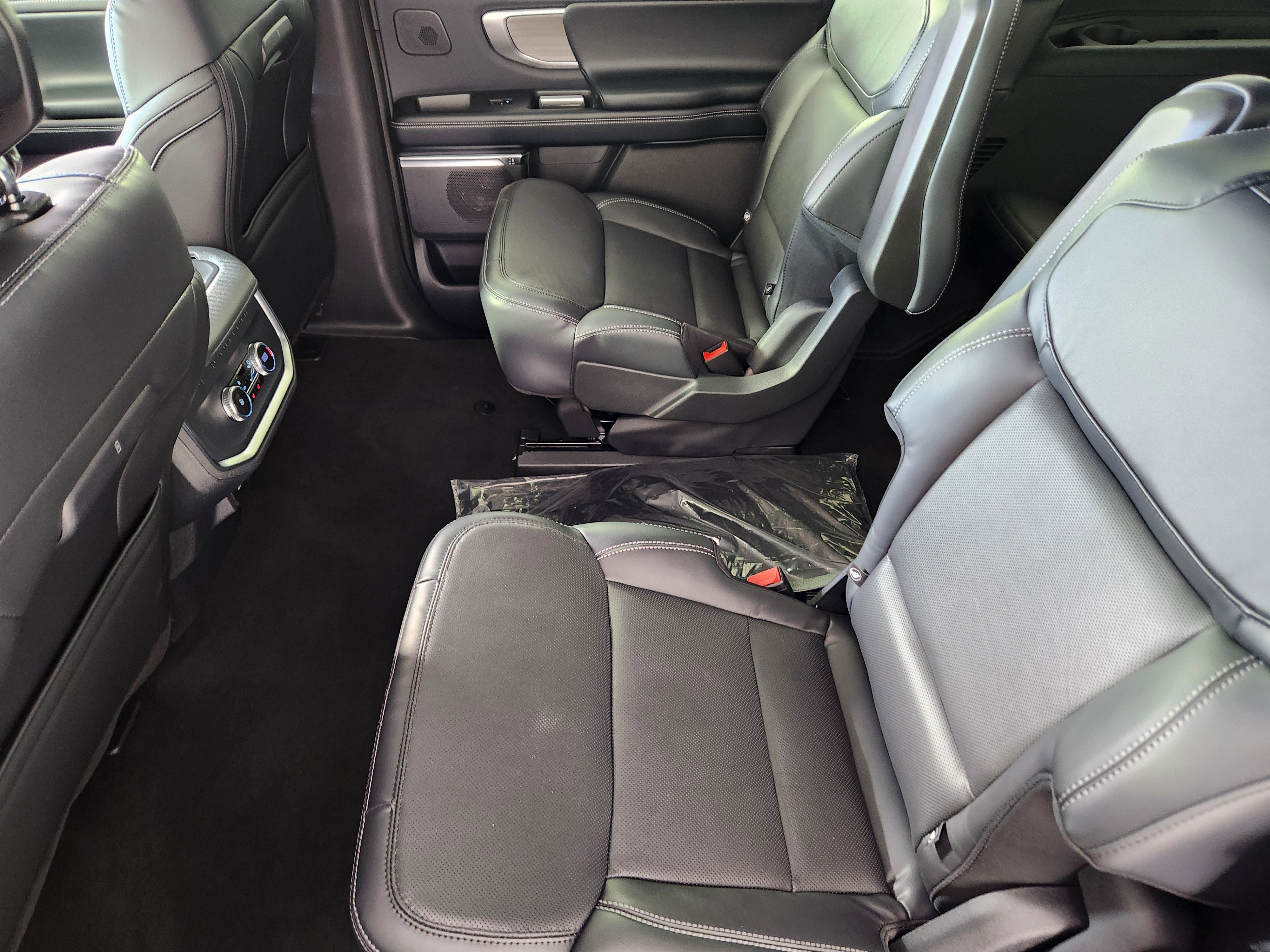 New 2026 Ford Expedition Max Platinum w/ Driver's Package image 14