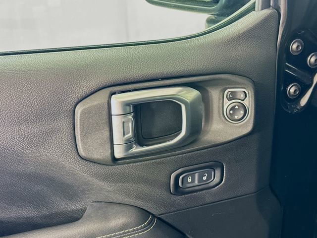 Used 2023 Jeep Wrangler Sahara image 18