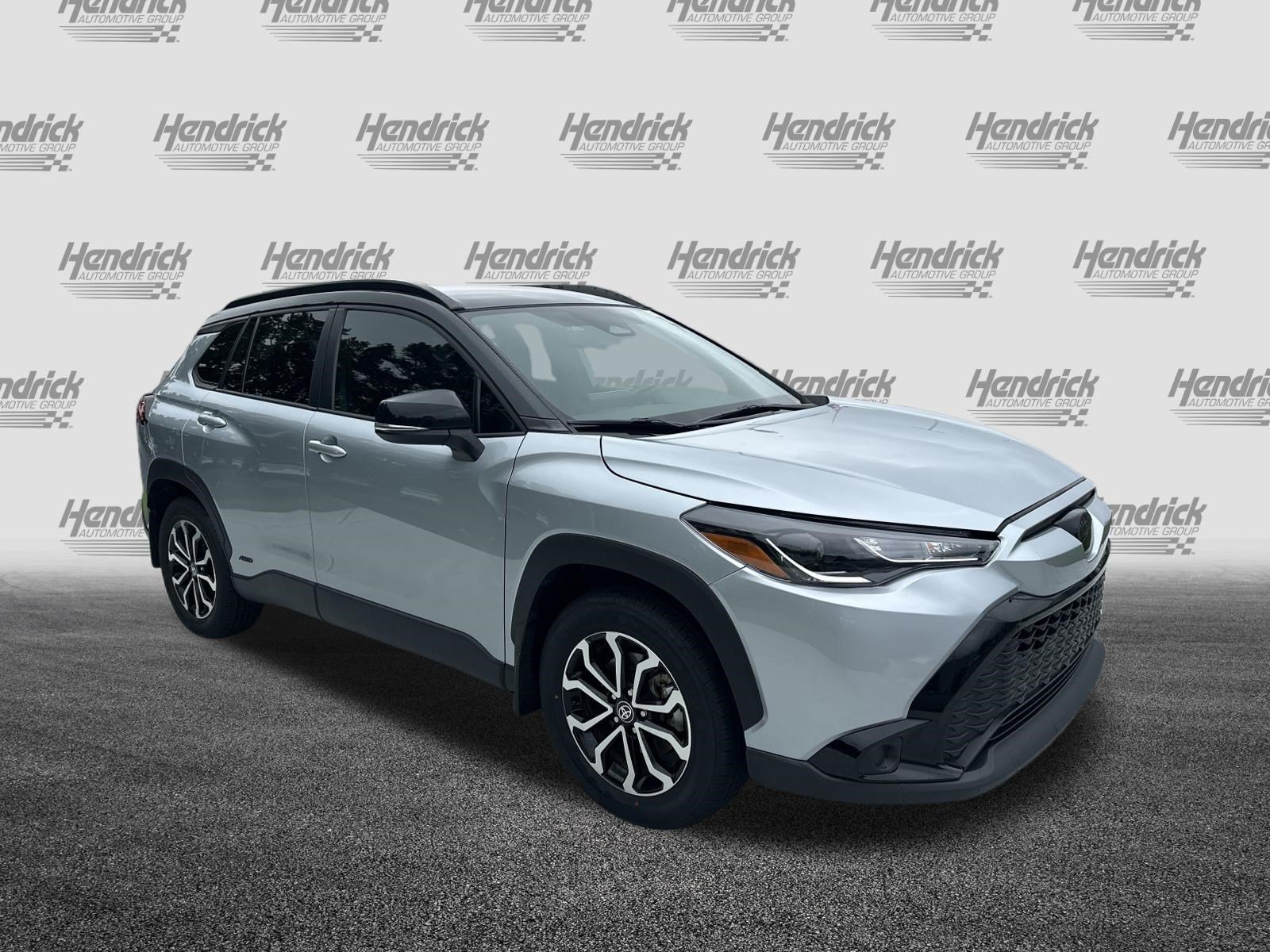 Used 2024 Toyota Corolla Cross AWD Hybrid image 2