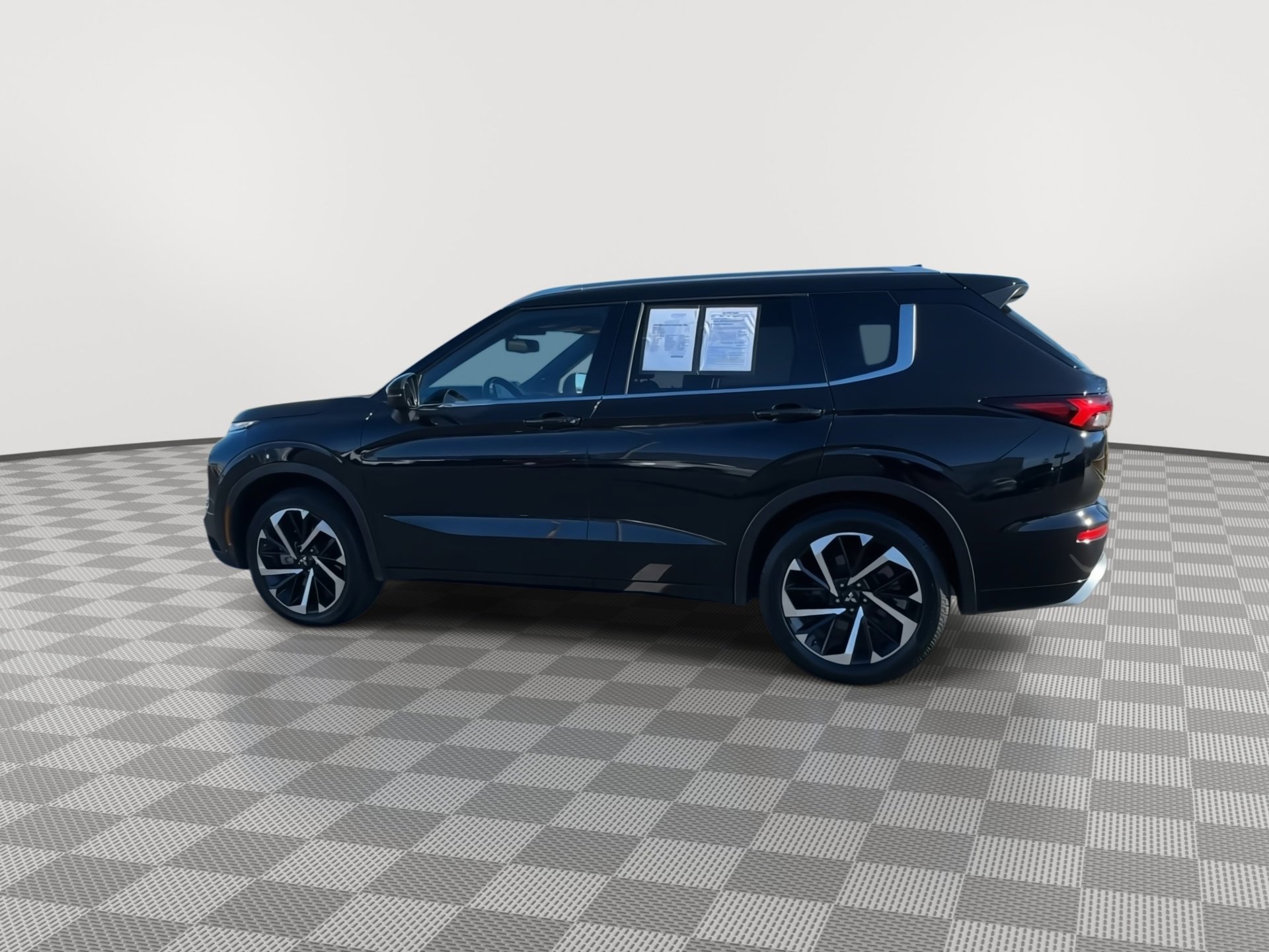 Used 2022 Mitsubishi Outlander SEL image 6