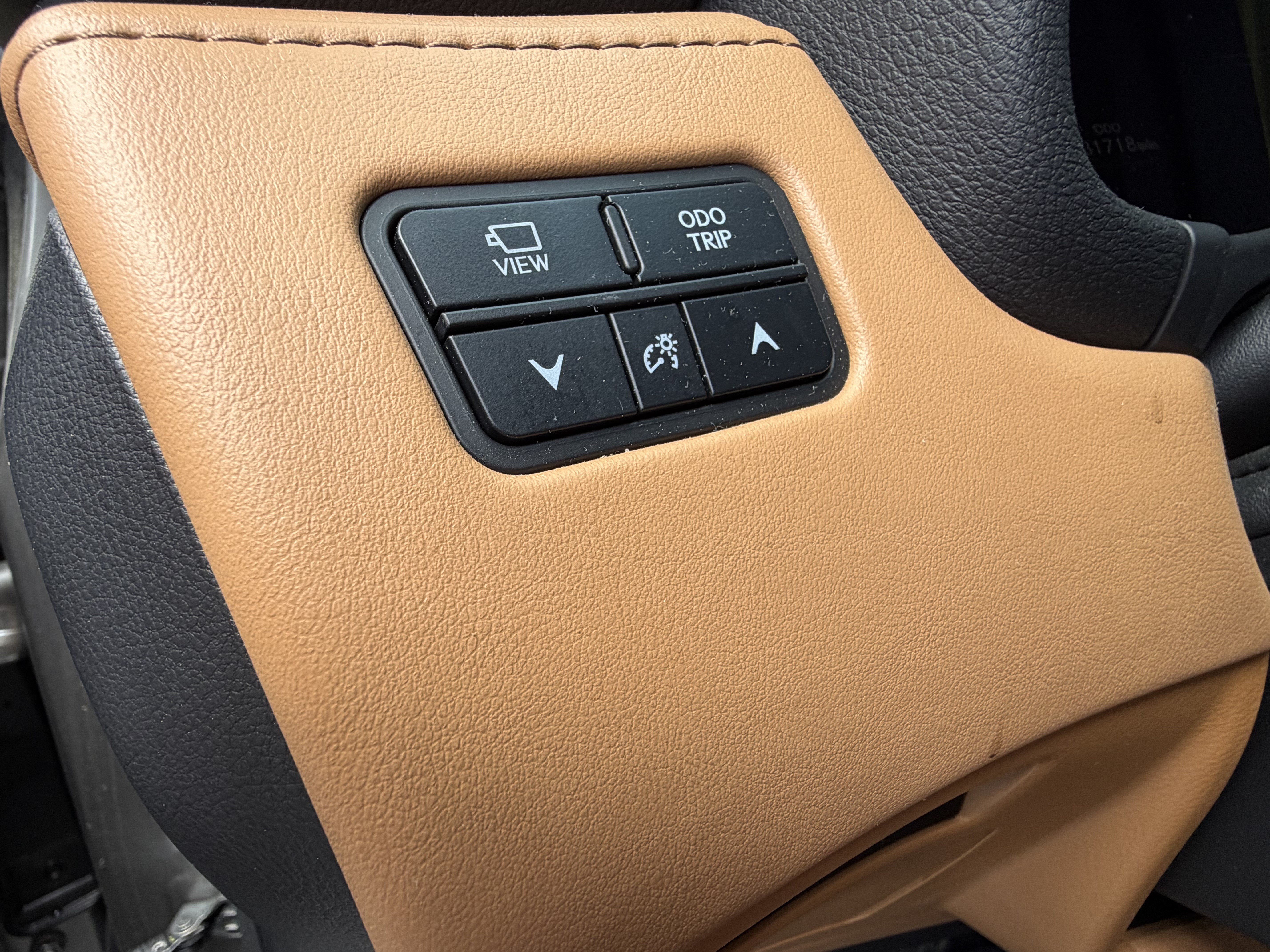 Used 2023 Lexus LX 600 4WD w/ Appearance Package image 15