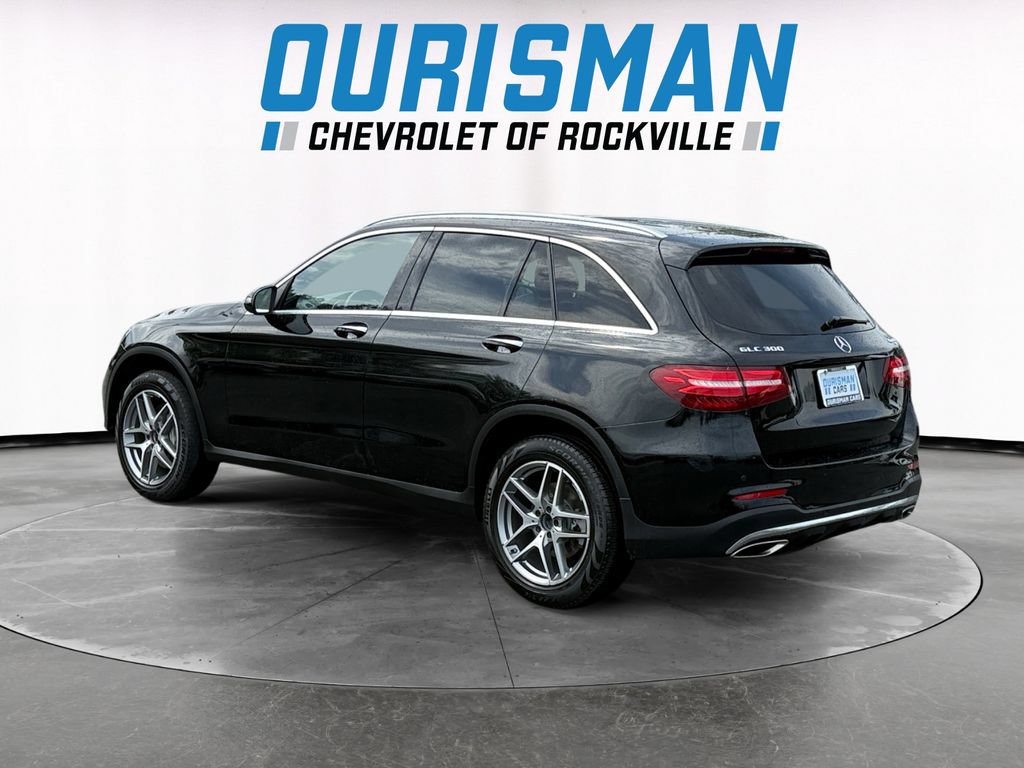 Used 2017 Mercedes-Benz GLC 300 4MATIC image 4