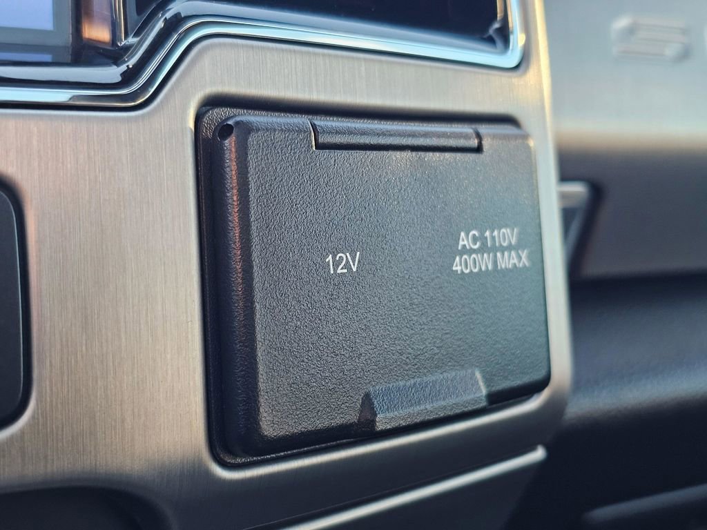 Used 2022 Ford F350 Platinum w/ FX4 Off-Road Package image 24